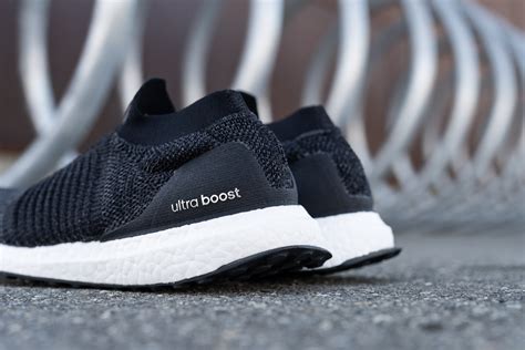 Adidas ultraboost laceless